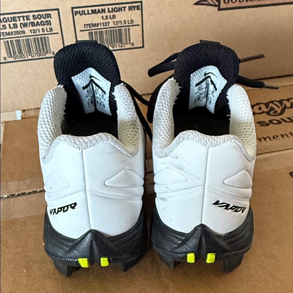 Nike Kids Black and White Cleats with Iridescent Swoosh - Picture 3 of 7